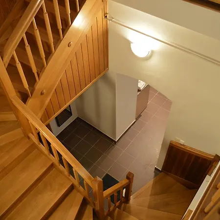 Апартаменты House